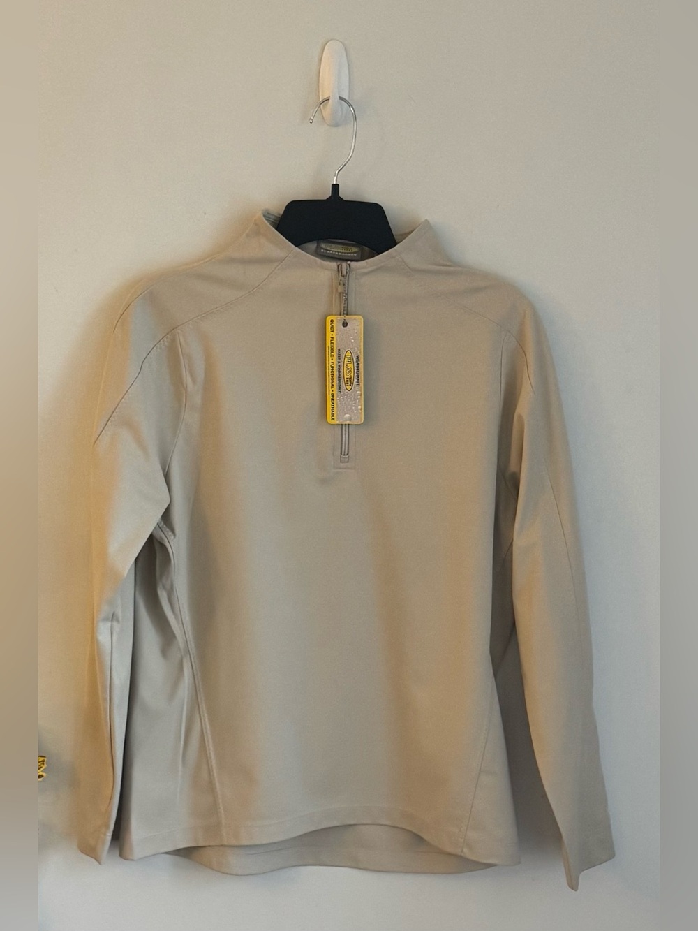 NWT Greg Norman PlayDry Women’s Golf Pullover 1/4 Zip Beige M WeatherKnit